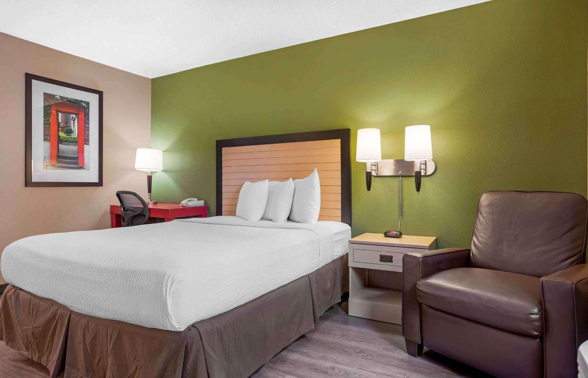 Extended Stay America Suites - Houston - Med Ctr - Greenway Plaza Exterior photo